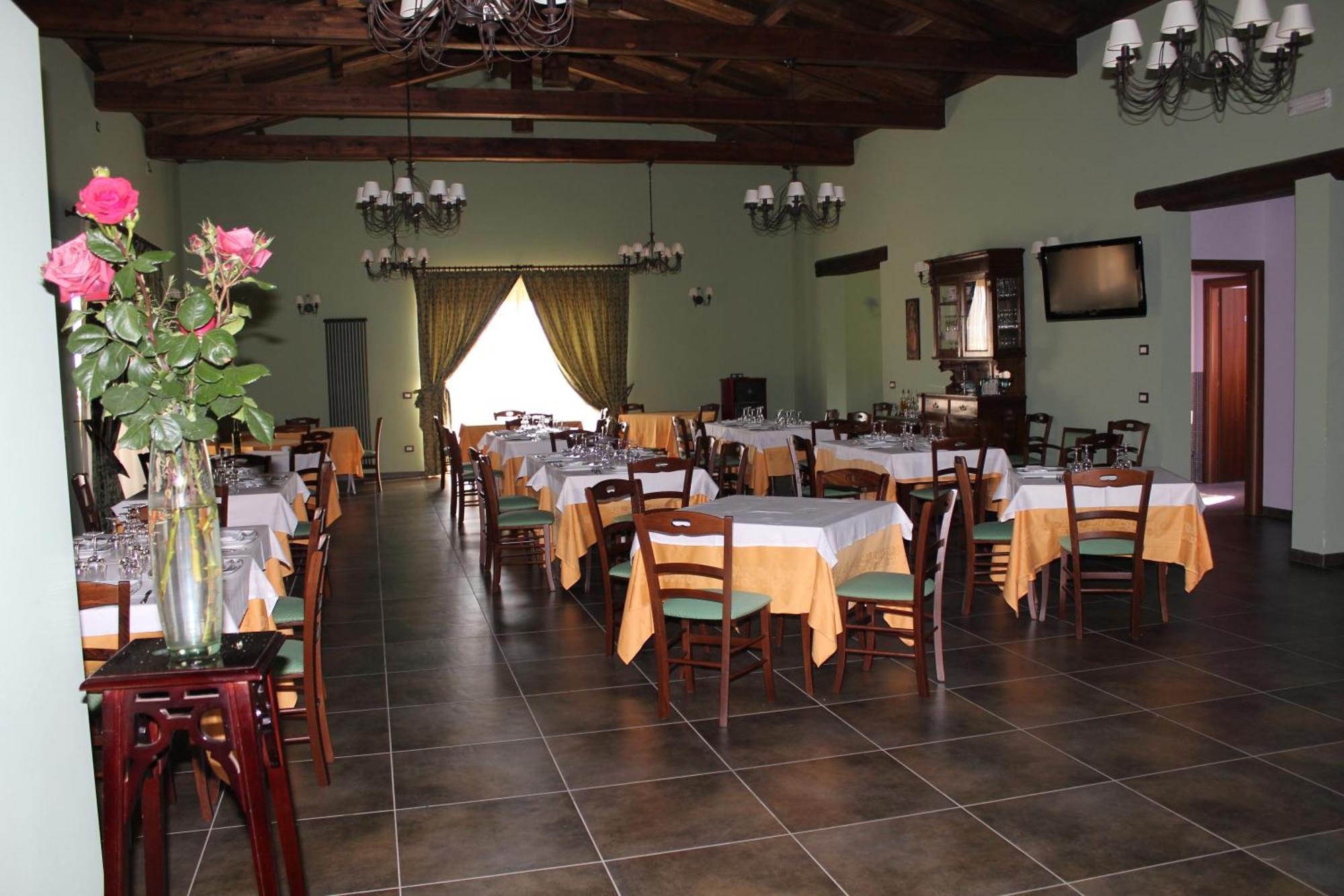Agriturismo Il Borgo Degli Ulivi ロゼート・デッリ・アブルッツィ エクステリア 写真