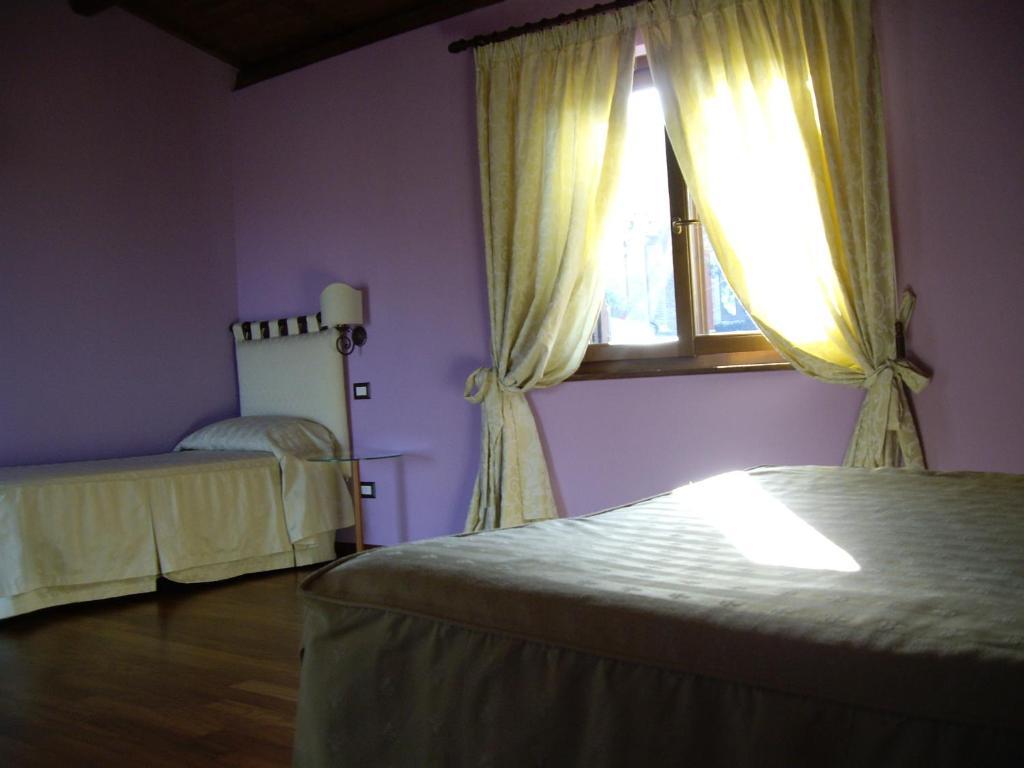 Agriturismo Il Borgo Degli Ulivi ロゼート・デッリ・アブルッツィ 部屋 写真