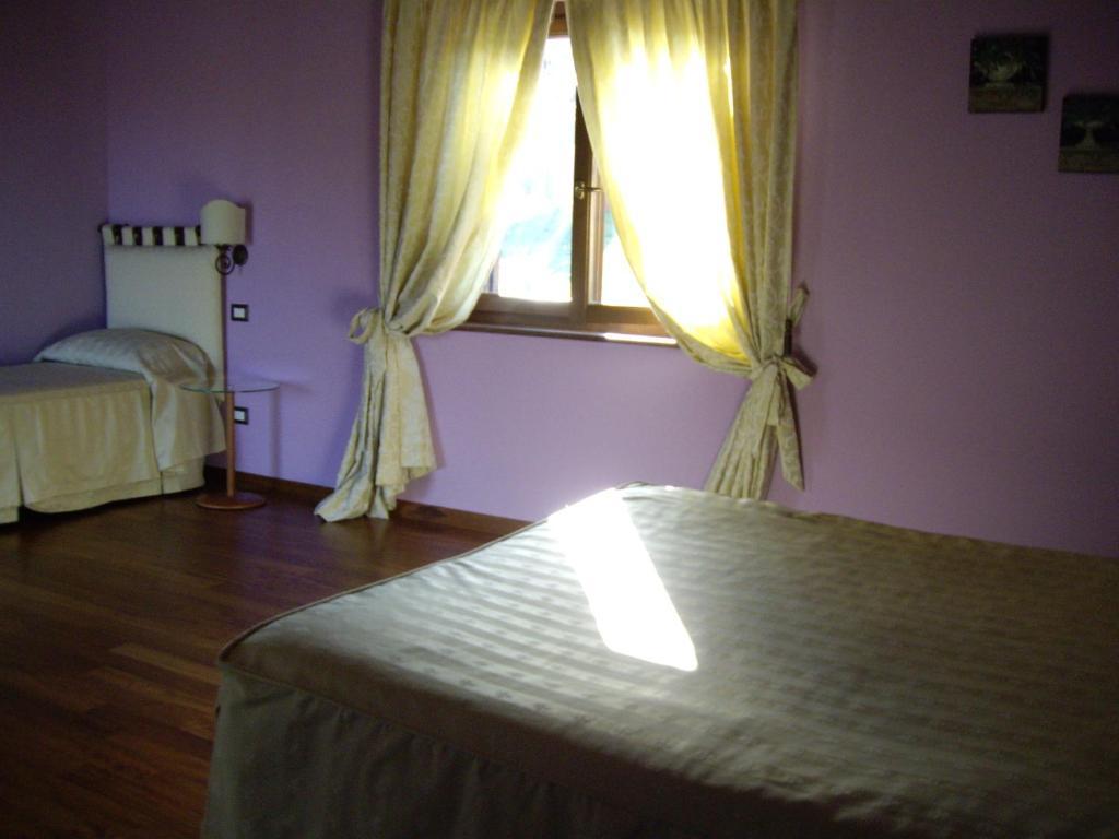 Agriturismo Il Borgo Degli Ulivi ロゼート・デッリ・アブルッツィ 部屋 写真