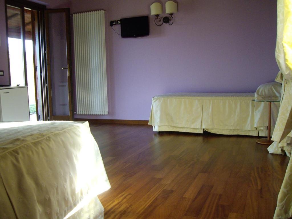 Agriturismo Il Borgo Degli Ulivi ロゼート・デッリ・アブルッツィ 部屋 写真