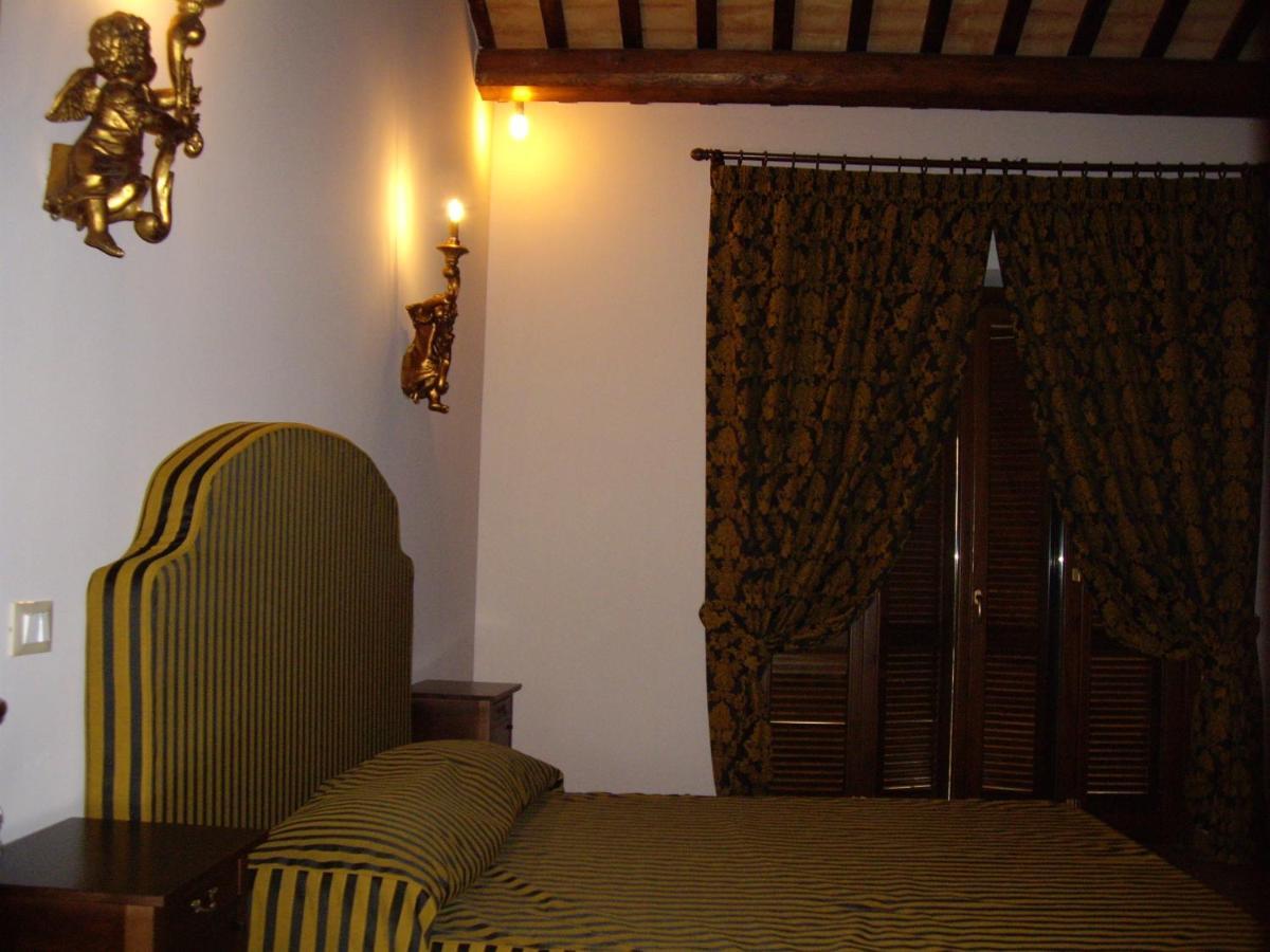 Agriturismo Il Borgo Degli Ulivi ロゼート・デッリ・アブルッツィ 部屋 写真